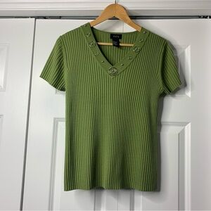 RQT Olive Ribbed Embellished  V-Neck Short Sleeve Tee Women’s Size L